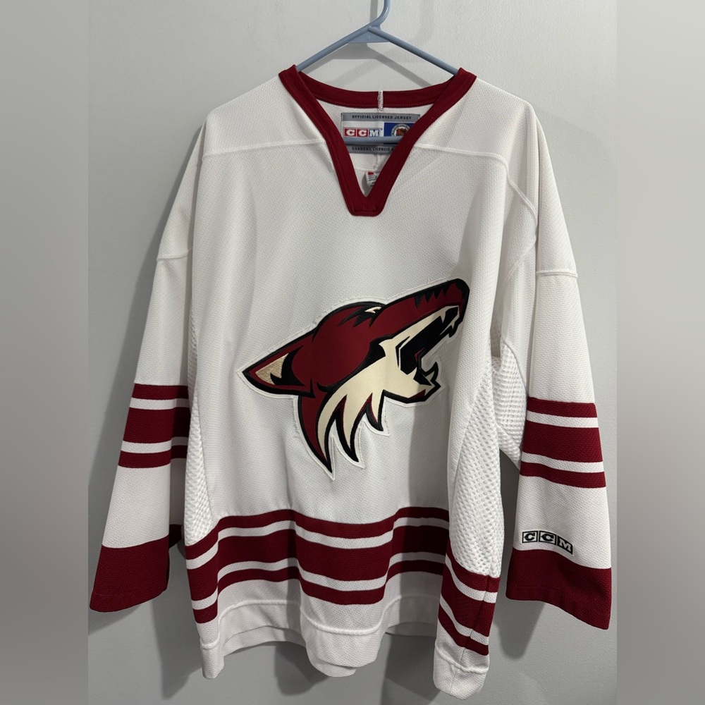 CCM NHL Phoenix Coyotes Jersey Adult Size XL